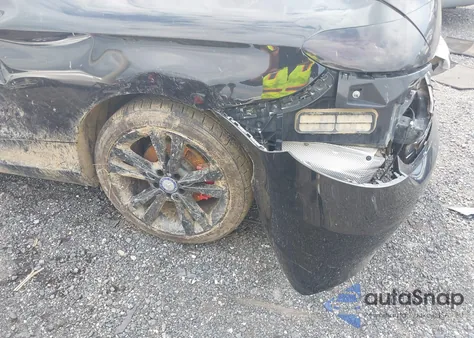 2017 Mercedes-Benz C 300 4Matic z USA, uszkodzony, nr VIN WDDWJ4KB6HF477690